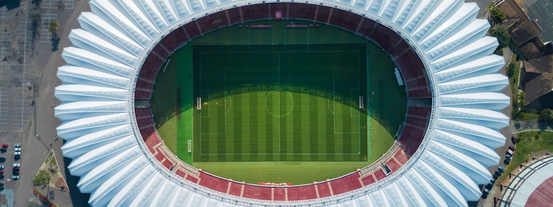 齐达内头球攻门精彩瞬间特写